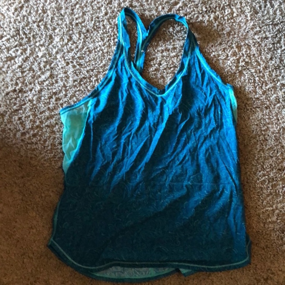 Lululemon workout tank